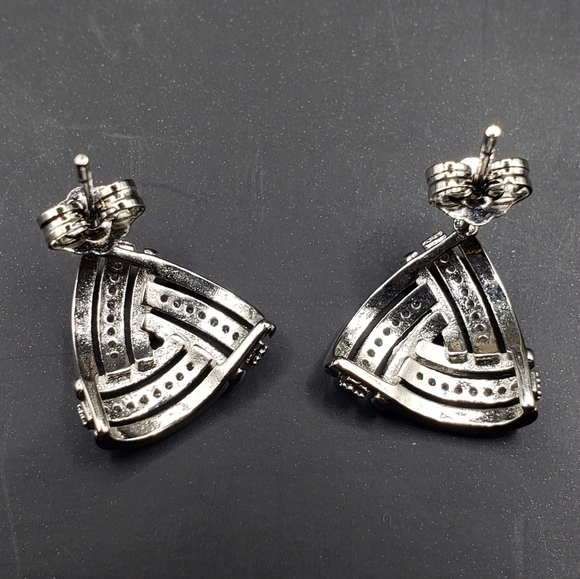 Sterling Silver S925 Triangle Knot Stud Earrings Classic Femenine Glam - Picture 3 of 5